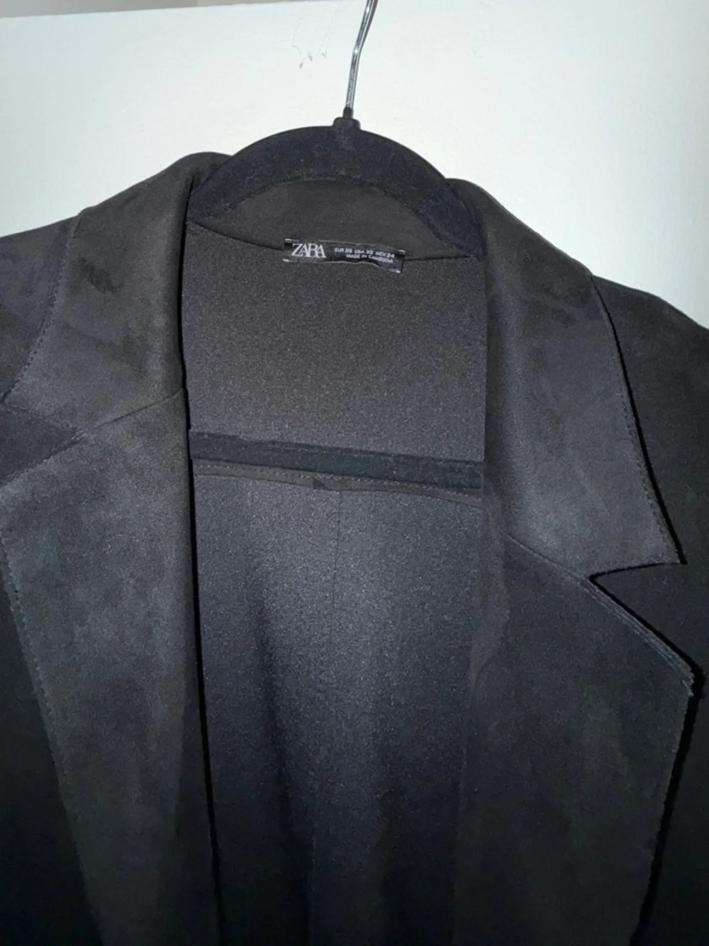 ZARA SUEDE FAKE LEATHER BLACK COAT - Picture 4 of 5